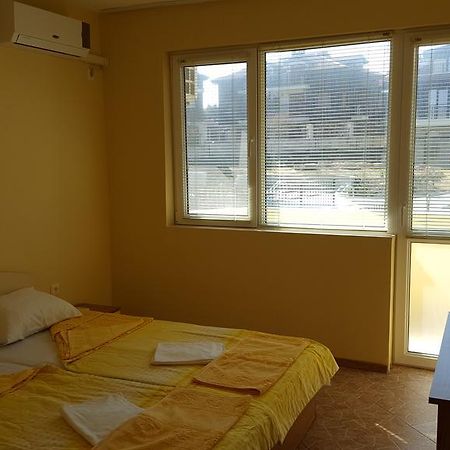 Villa Krisia Apartments Sozopol Eksteriør billede